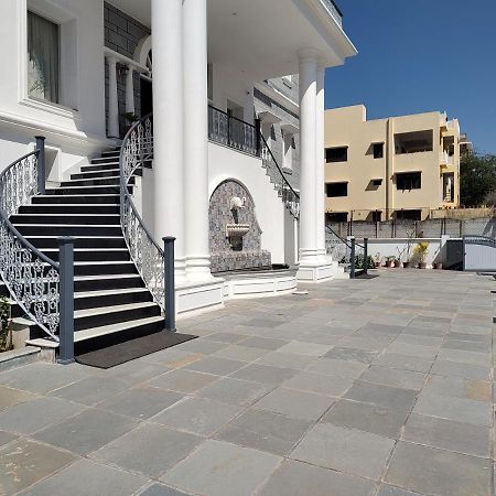 Hotel Boheda Manor - Luxury Retreat à Udaipur Extérieur photo