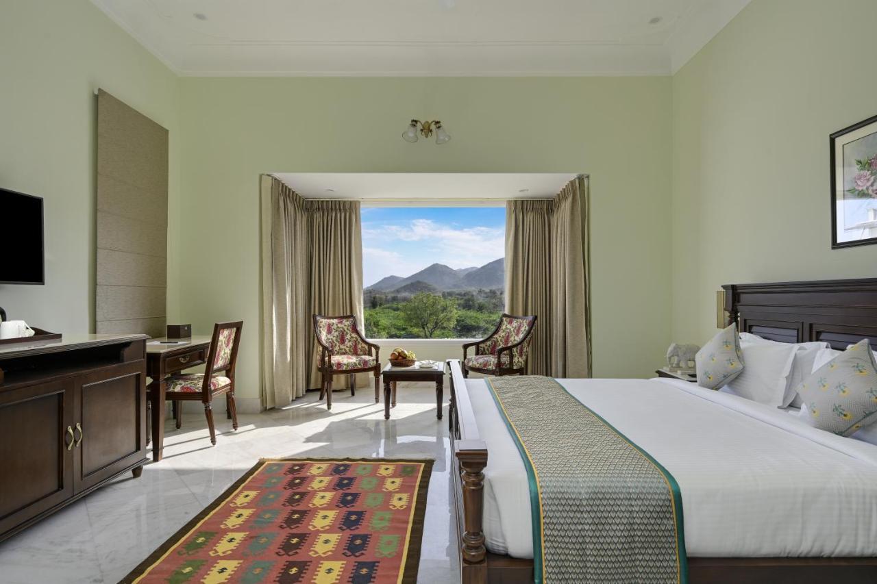 Hotel Boheda Manor - Luxury Retreat à Udaipur Extérieur photo