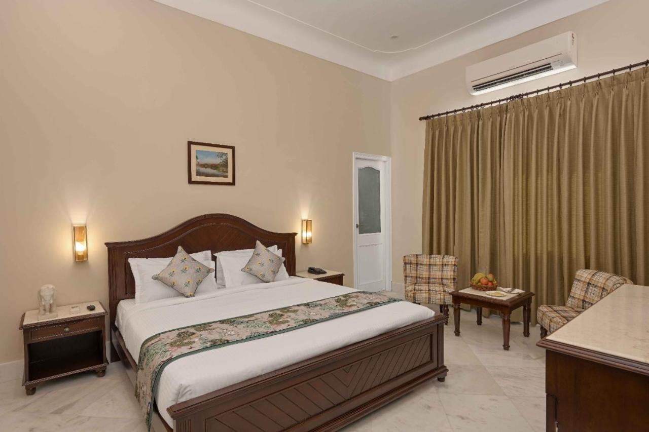 Hotel Boheda Manor - Luxury Retreat à Udaipur Extérieur photo
